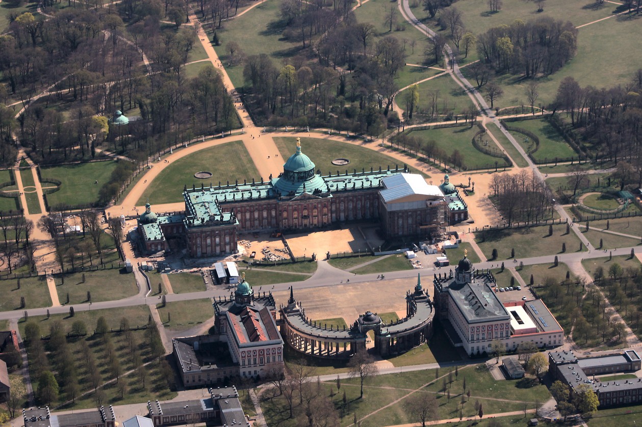 Potsdam_Neues Palais_6.jpg