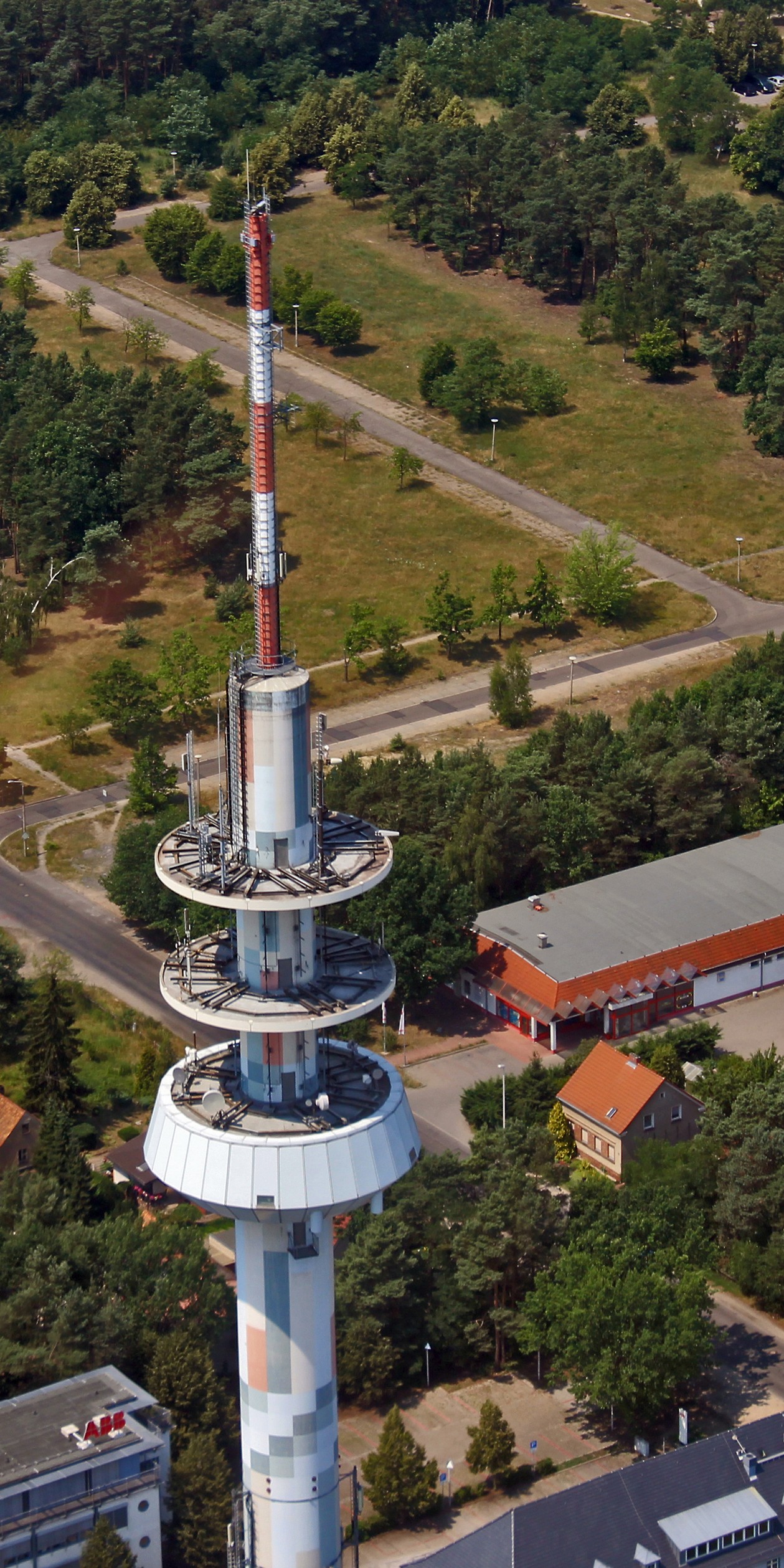 Cottbus_Fernmeldeturm_2.jpg