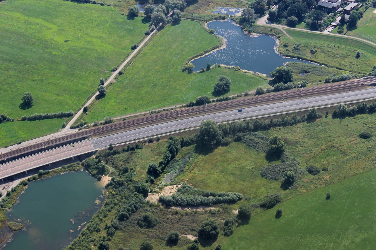 Autobahn_Auto Bahn Weg.jpg