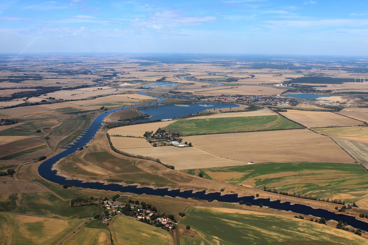 Elbe_9_i.jpg