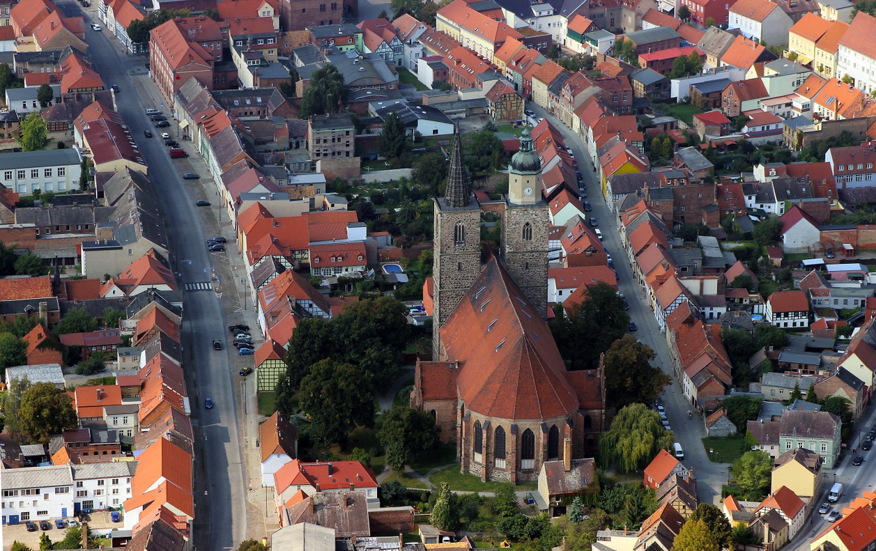 Jüterbog_Nikolaikirche.jpg